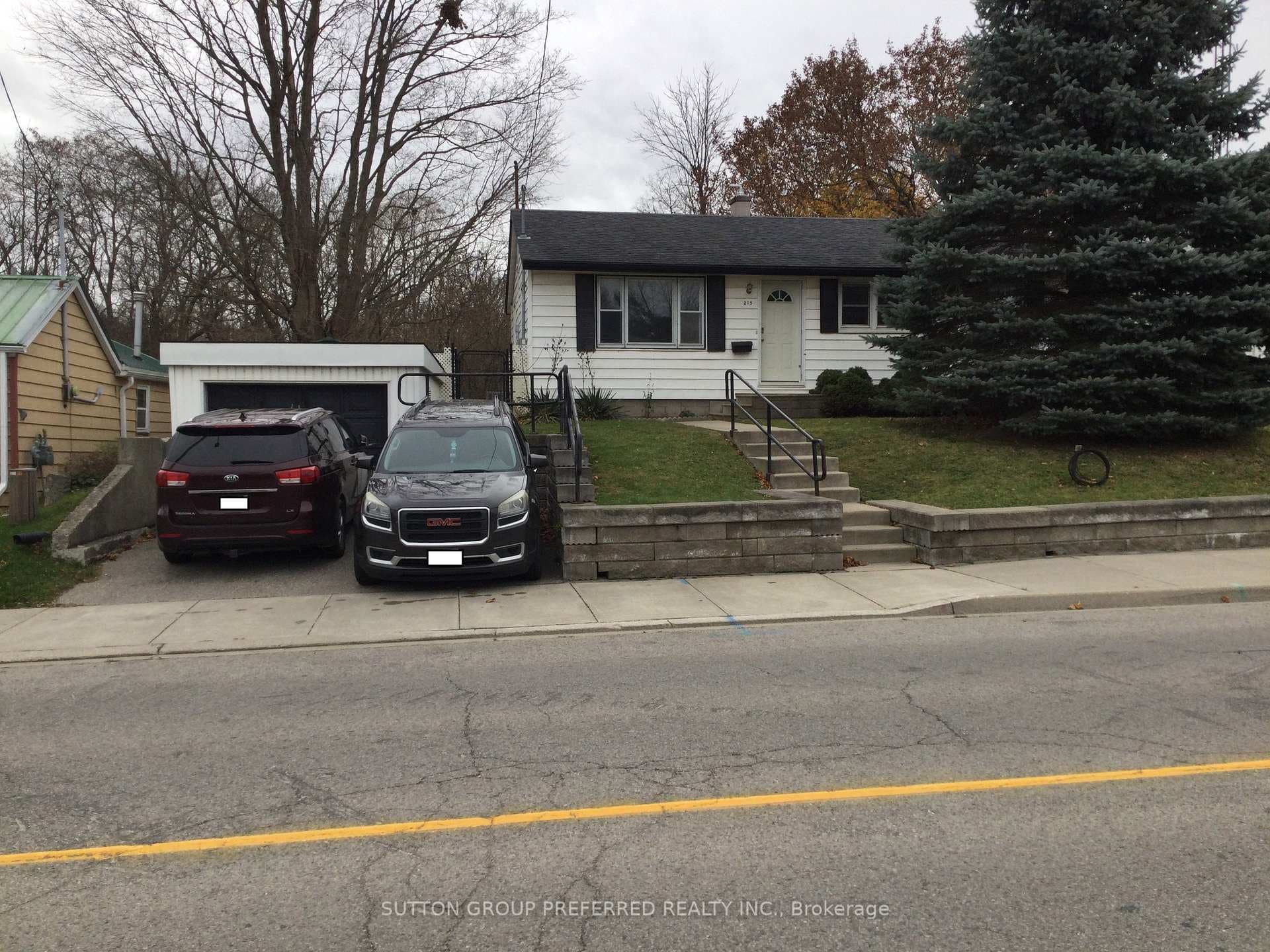 215 Charles Street photo 2