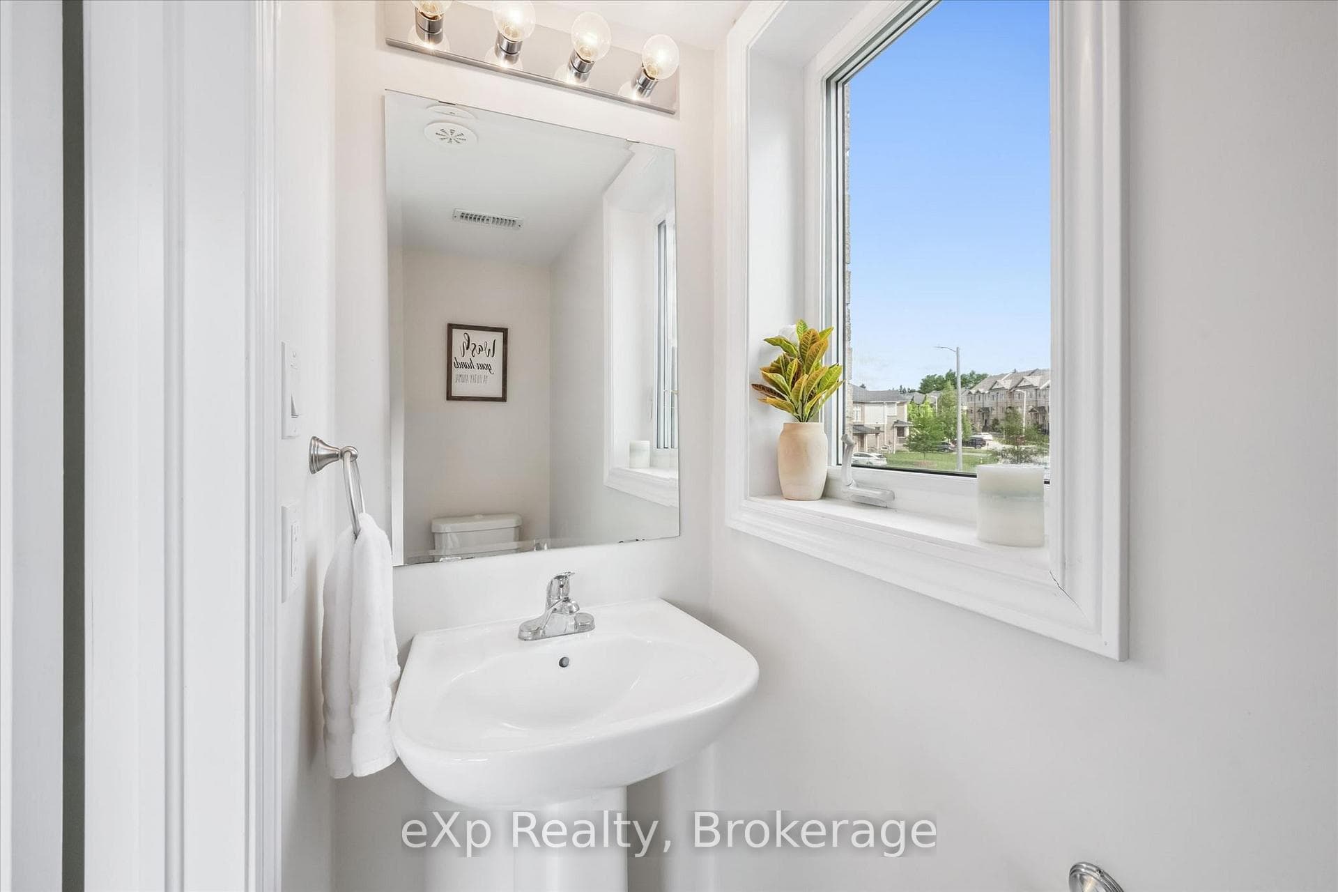 238 Law Drive photo 22