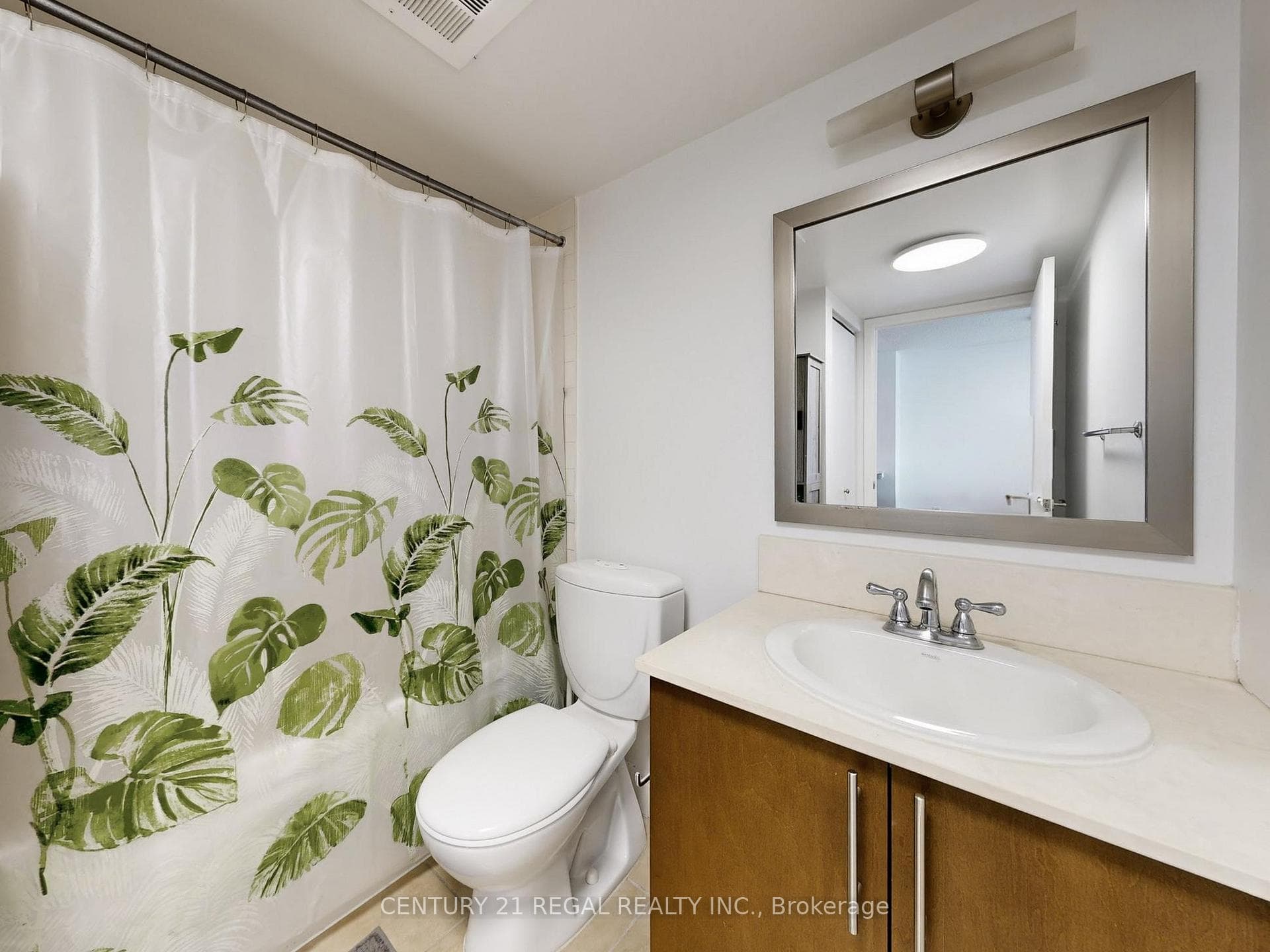 2191 Yonge Street Unit 2812 photo 18