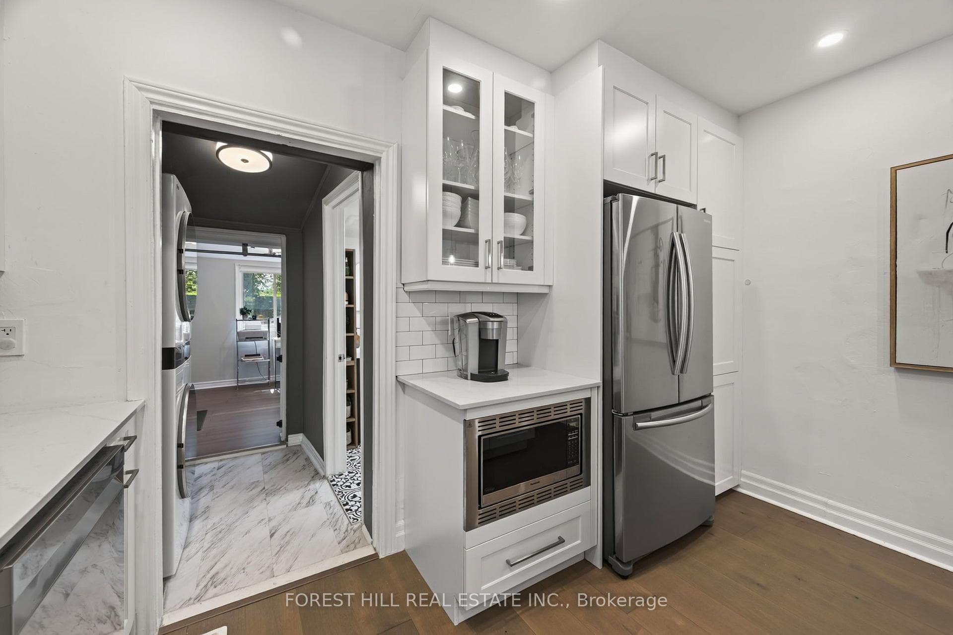 1040 Woodbine Avenue photo 11