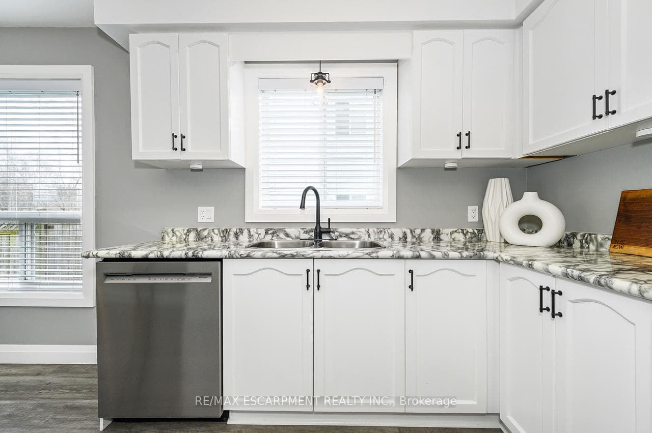 255 Hilltop Drive photo 8