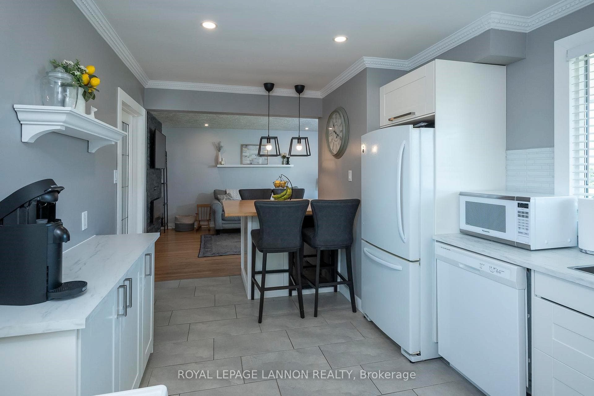 131 Maplewood Street photo 6