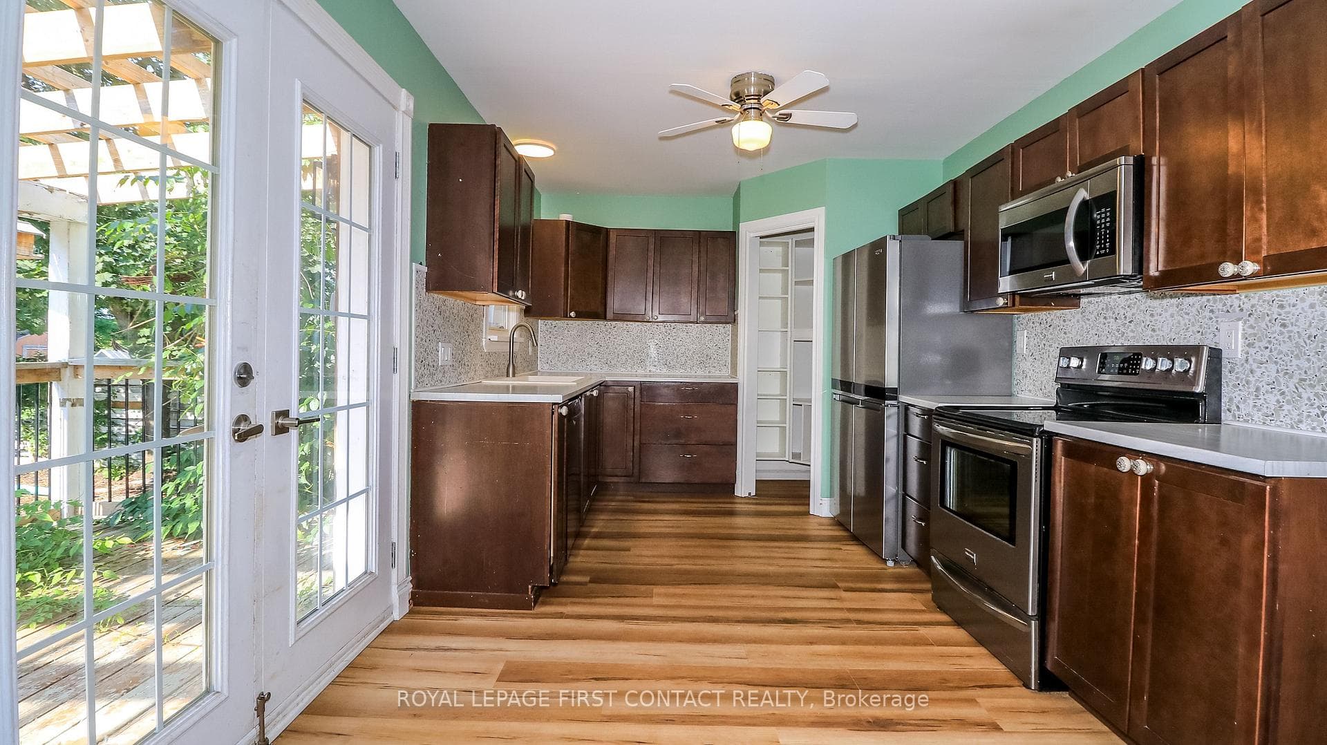47 Campbell Avenue photo 19