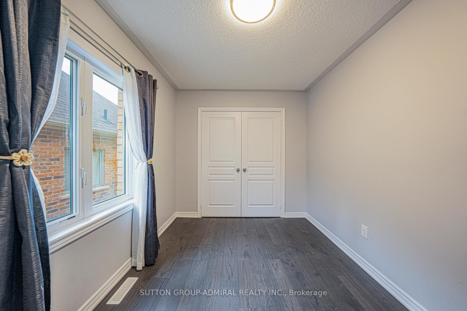 28 Manila Avenue photo 19