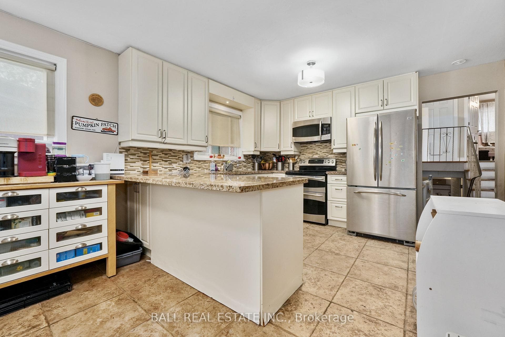 60A Crossley Drive photo 31