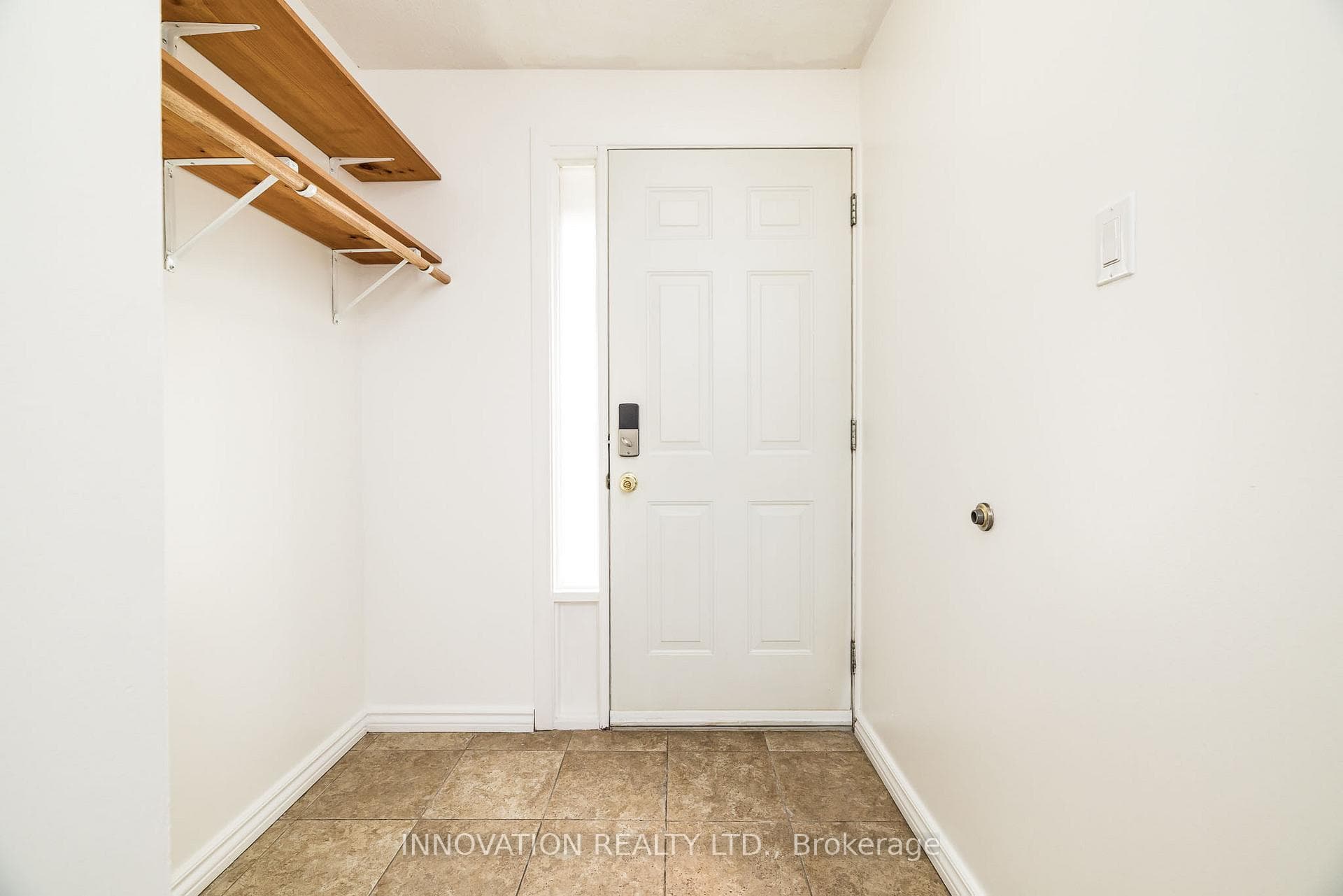 338 Woodfield Drive photo 4