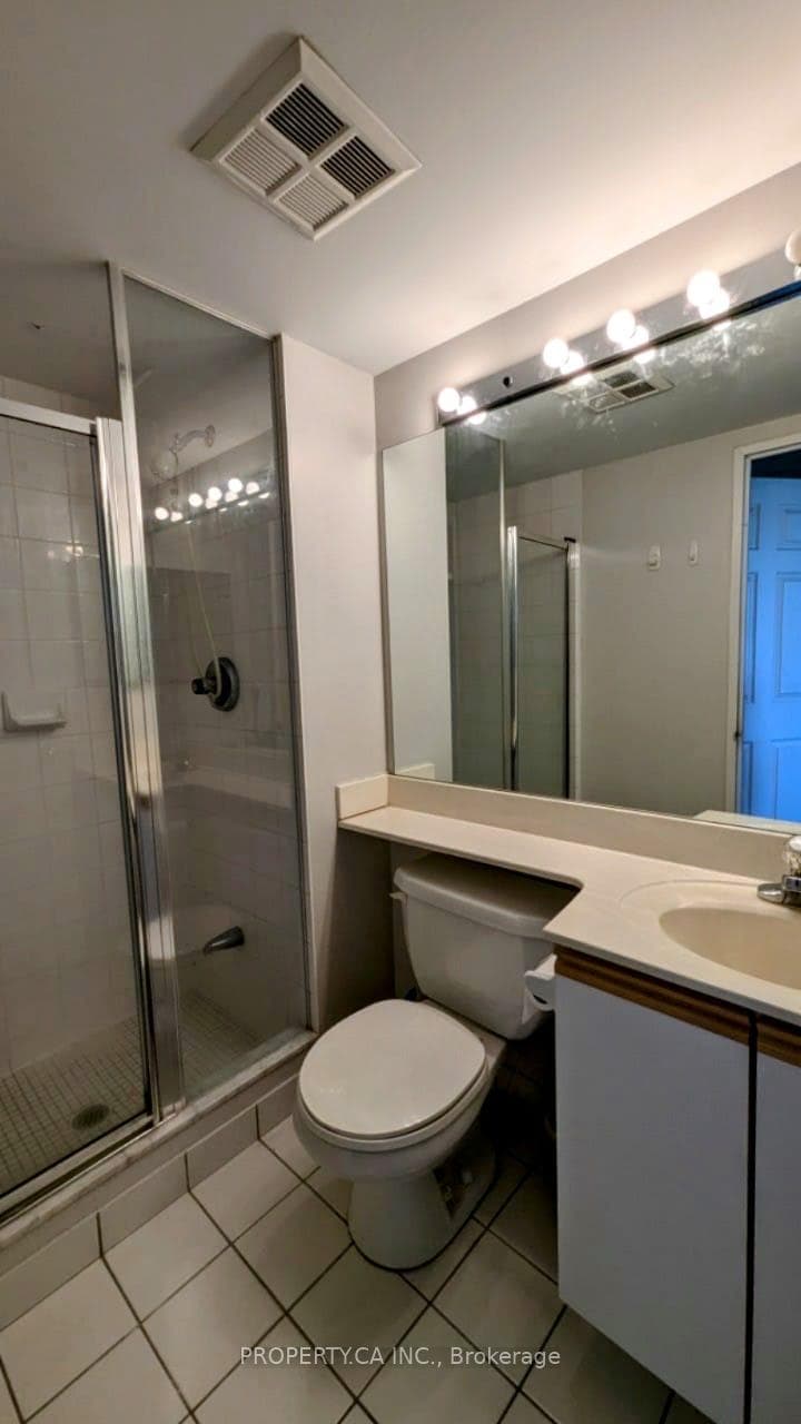 35 Empress Avenue Unit PH205 photo 14
