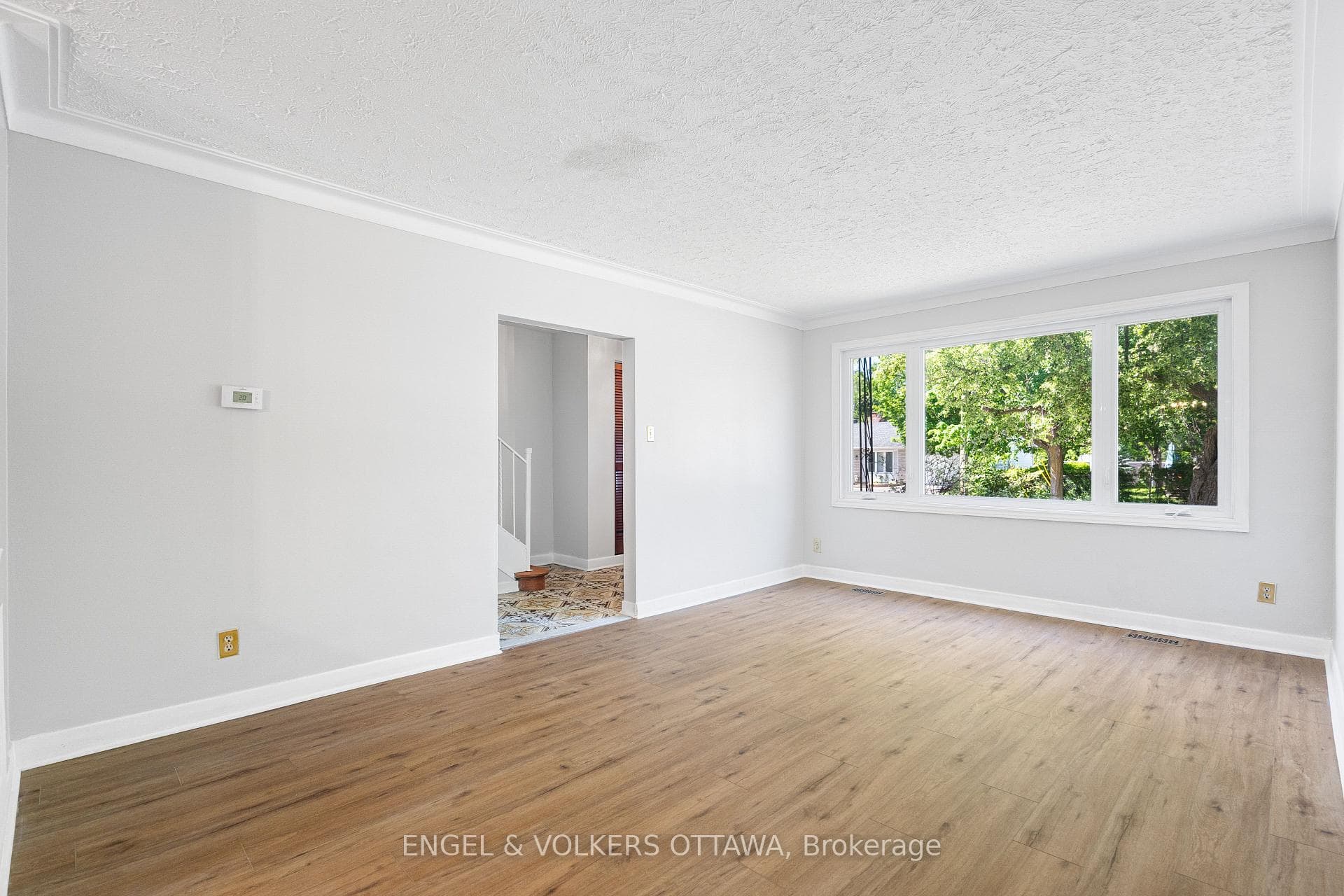 1402 Kilborn Avenue photo 9