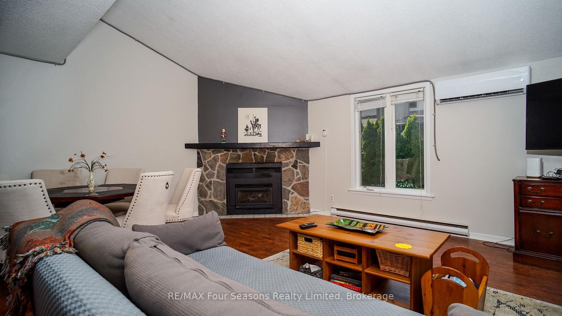4 Trafalgar Road Unit 4 photo 4