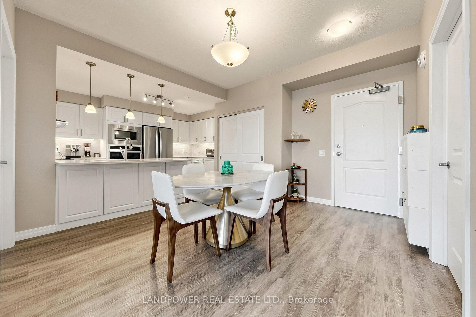 440 William Graham Drive Unit 503 photo 8