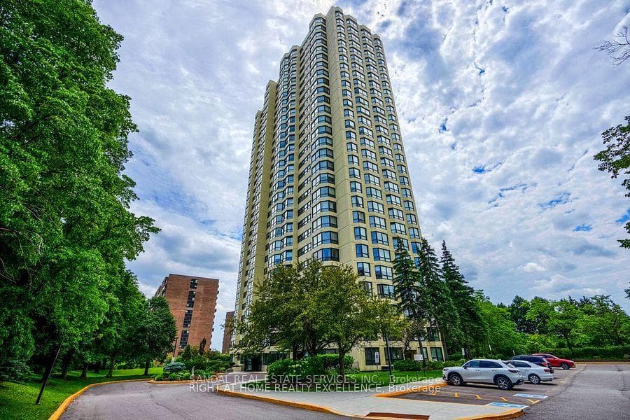 8 Lisa Street Unit 1102 photo 1