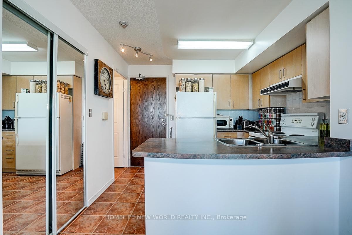 3 Ellesmere Street Unit 623 photo 17