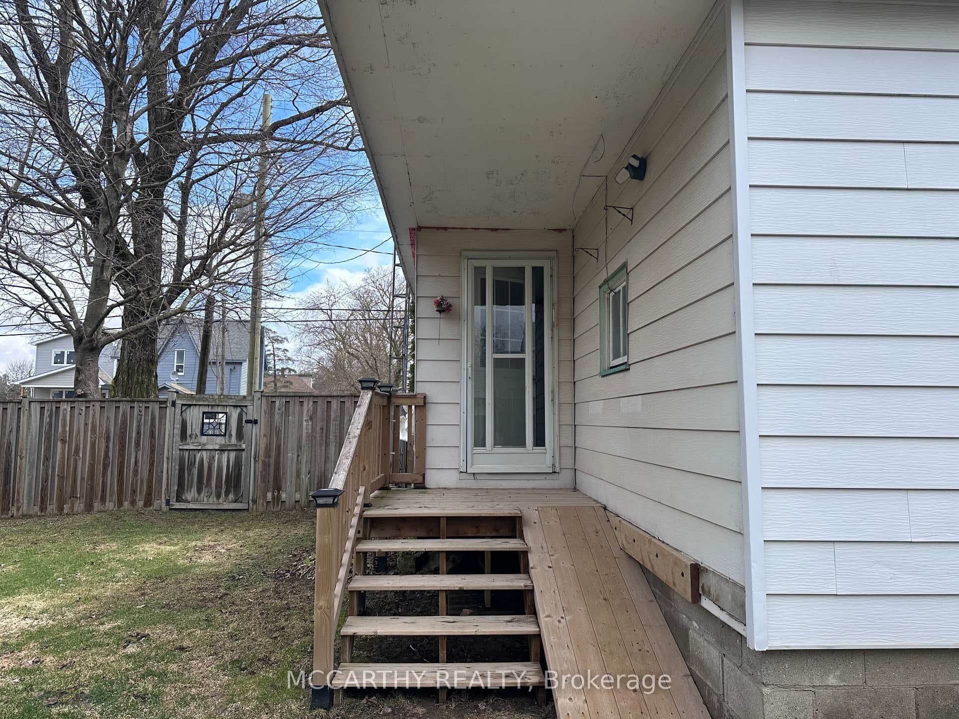 168 Victoria Street photo 28