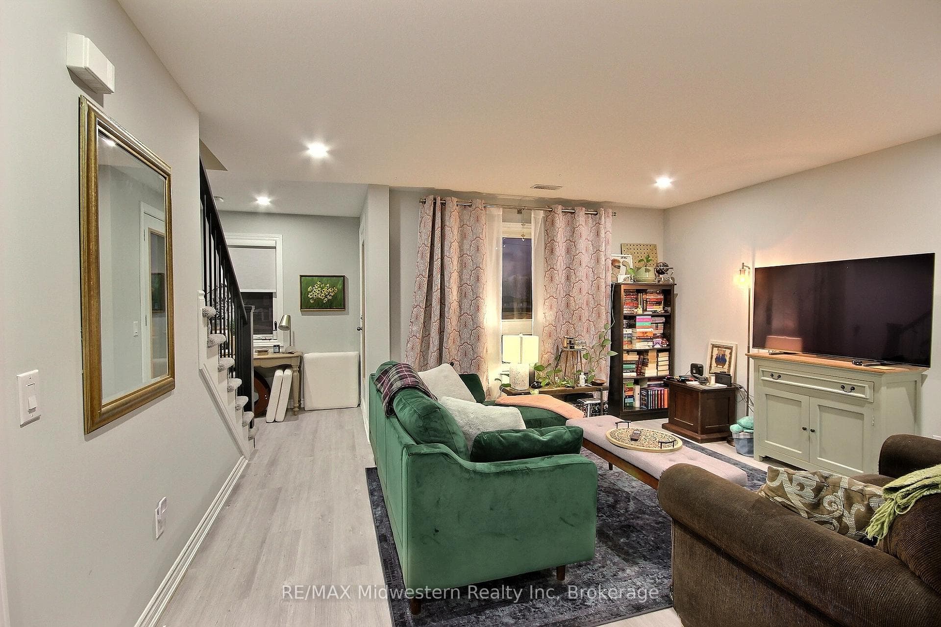 287 Chapel Hill Drive Unit 35 photo 7