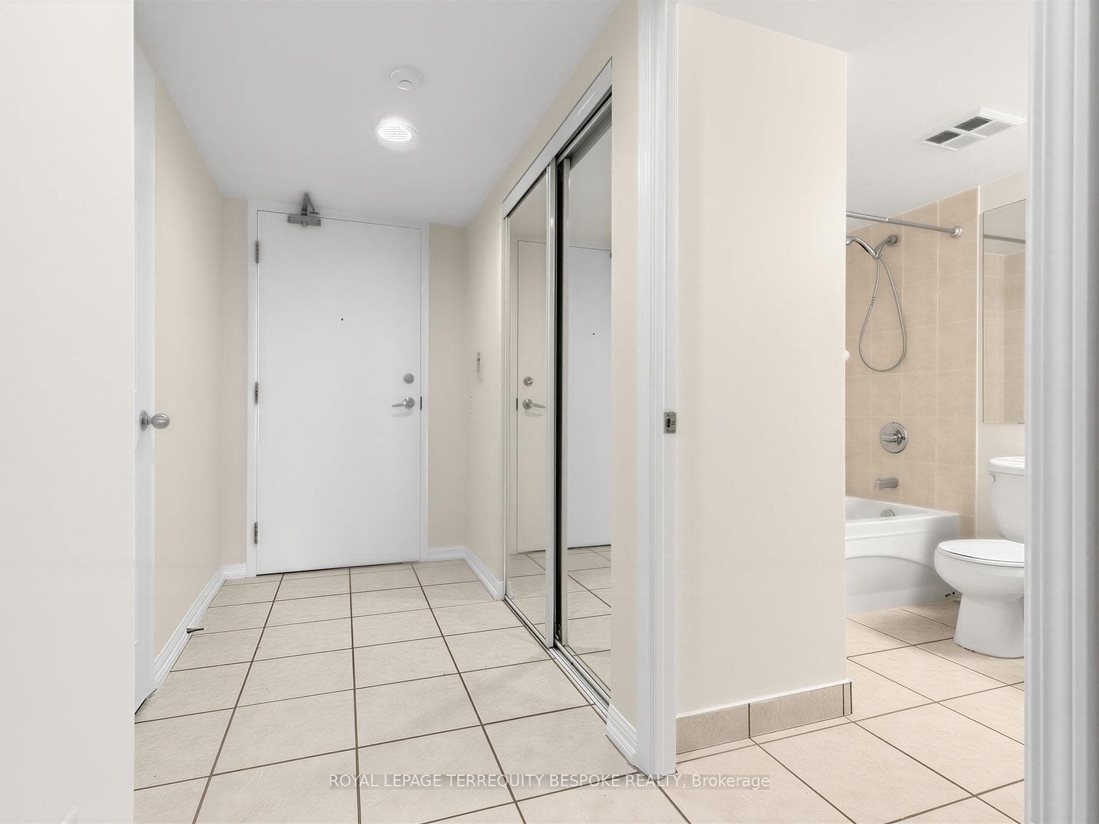 153 Beecroft Road Unit 2815 photo 6