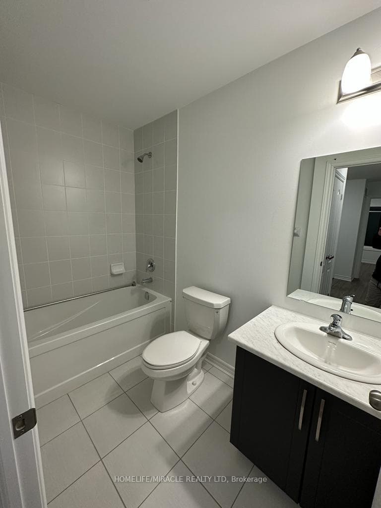 49 Tiveron Avenue photo 8