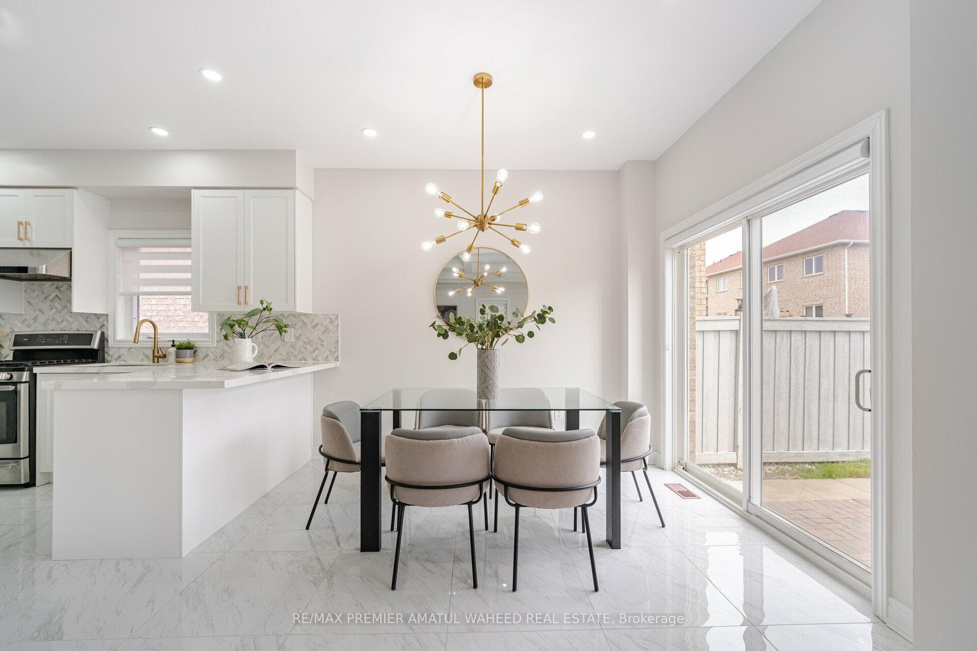 15 Aidan Drive photo 12