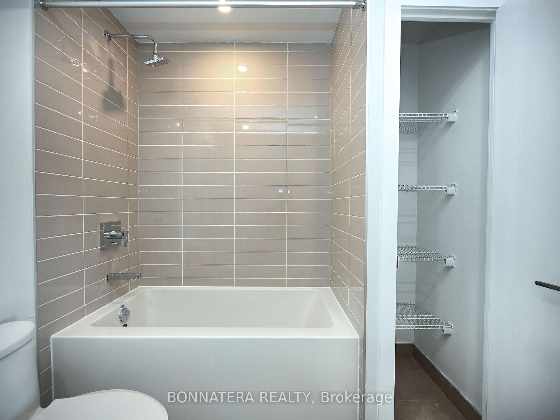 430 Square One Drive Unit 2107 photo 44