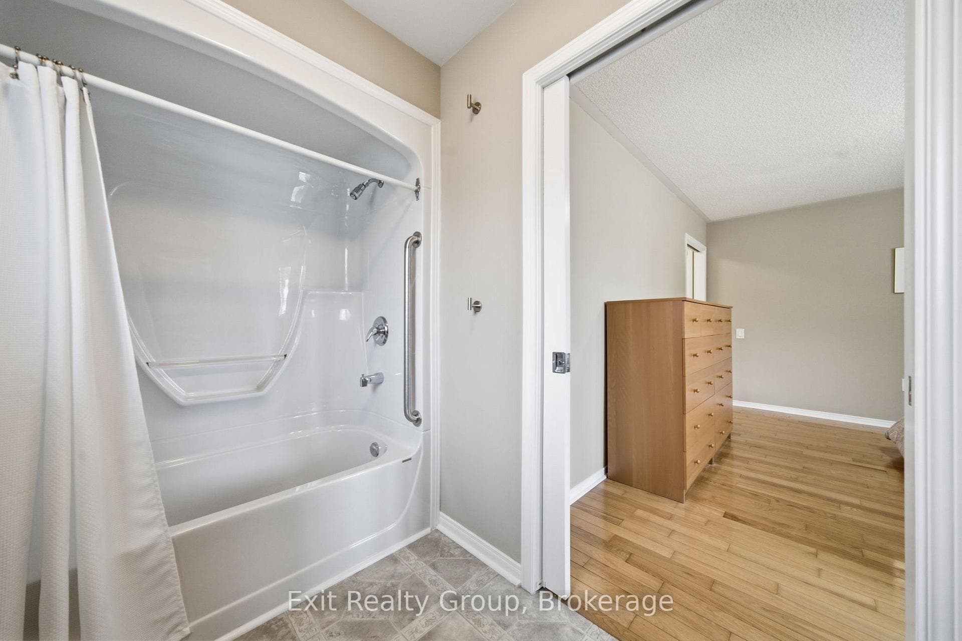 45 Heritage Drive photo 30
