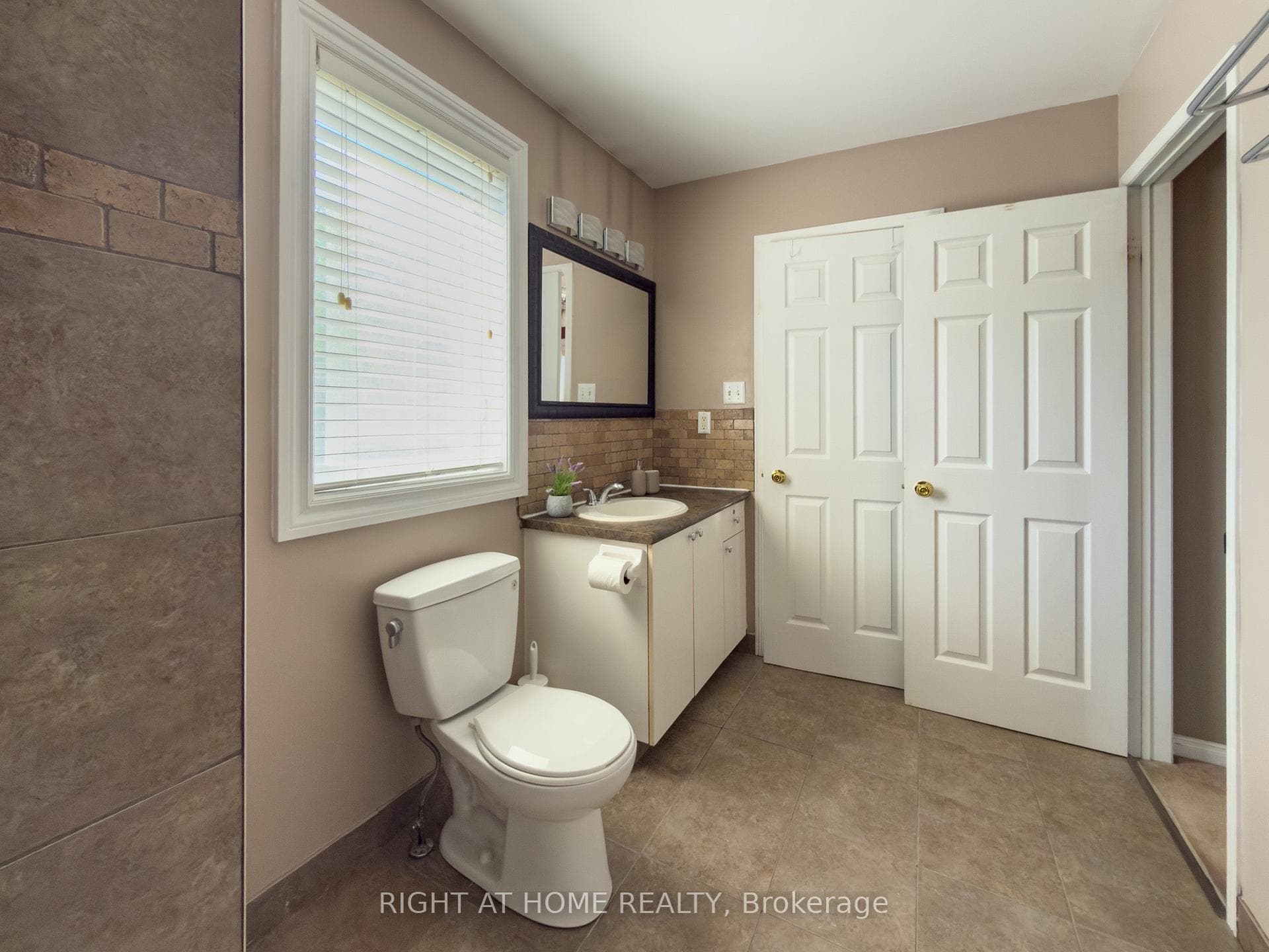 7101 Branigan Gate Unit 29 photo 21