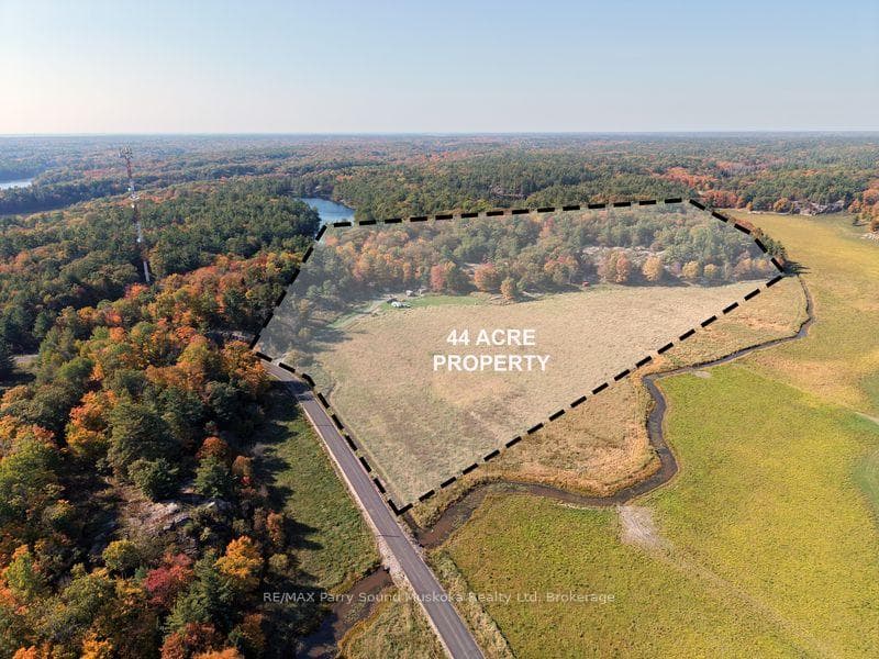 Spectacular rare acreage find!