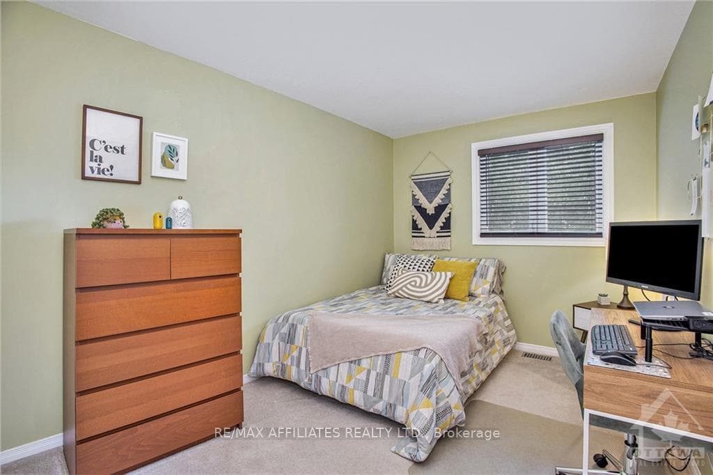 3819 AUTUMNWOOD Street photo 19