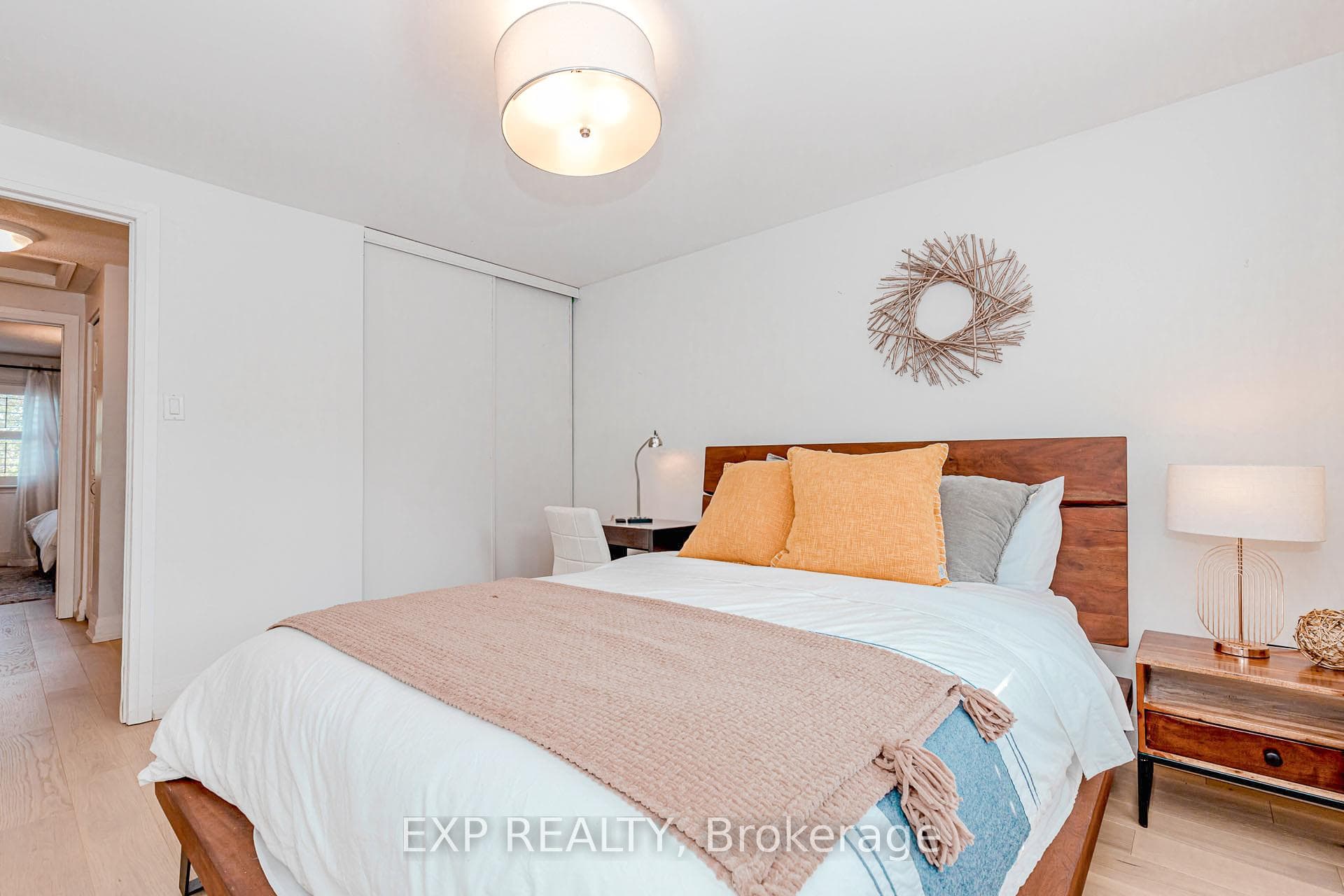 2038 Chrisdon Road photo 27