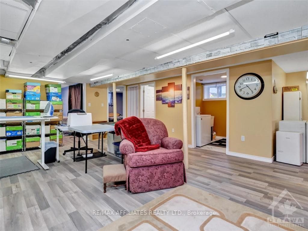 26 CENTRAL Avenue photo 21