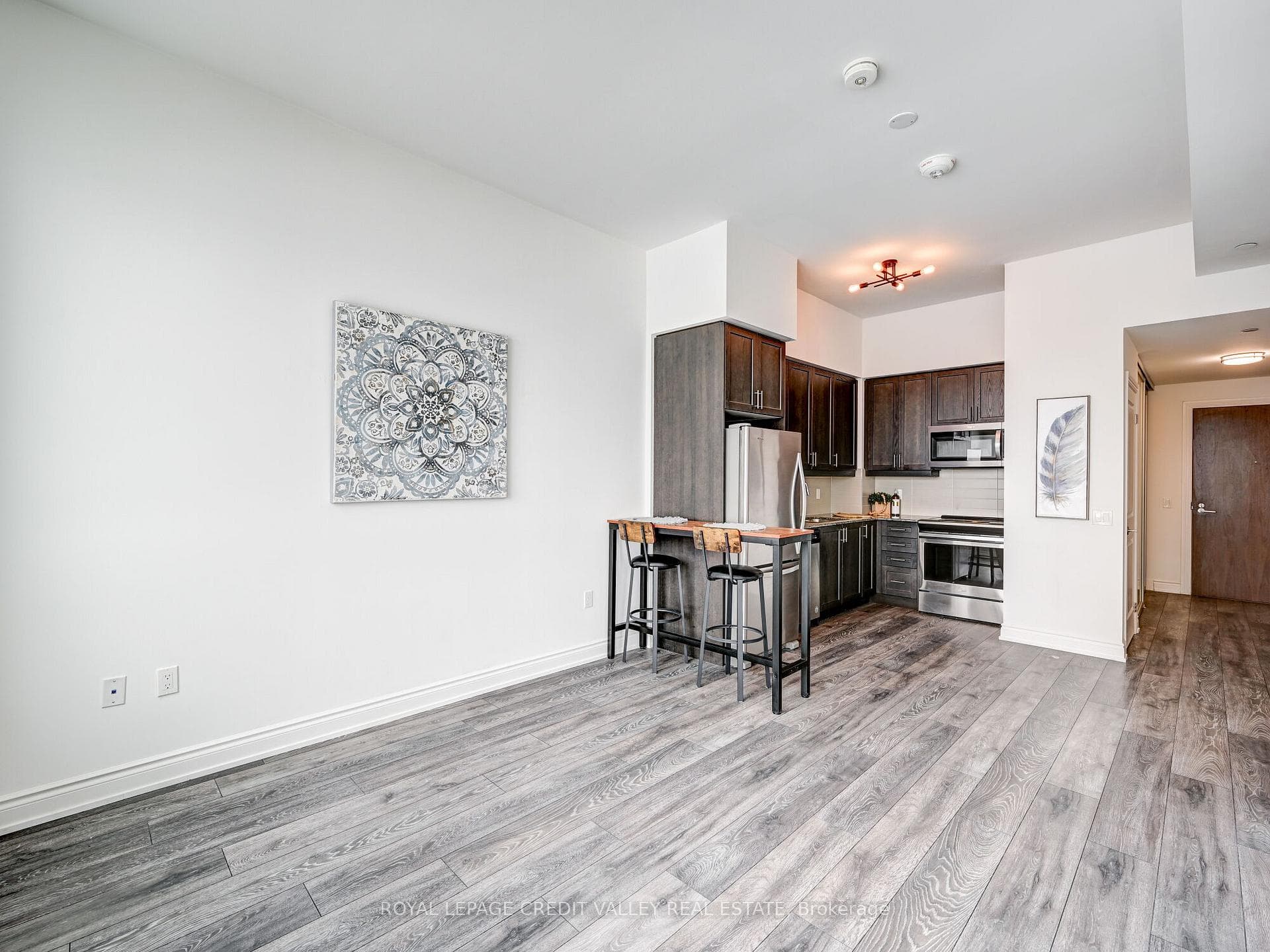 1050 Main Street Unit 613 photo 13