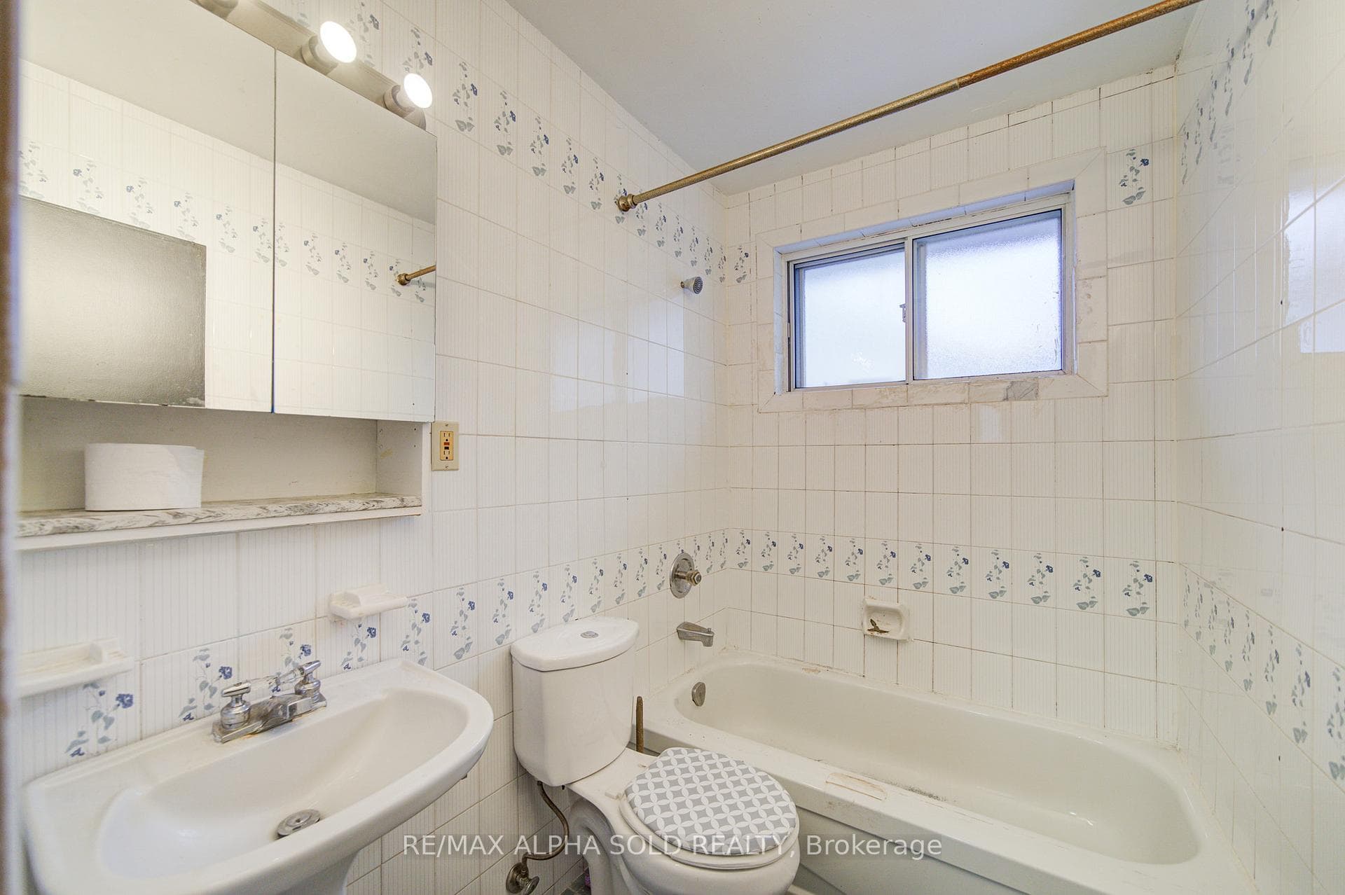2 Lovering Road photo 20