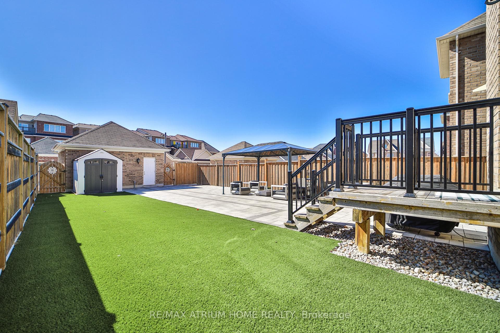 33 Angus Glen Boulevard photo 32