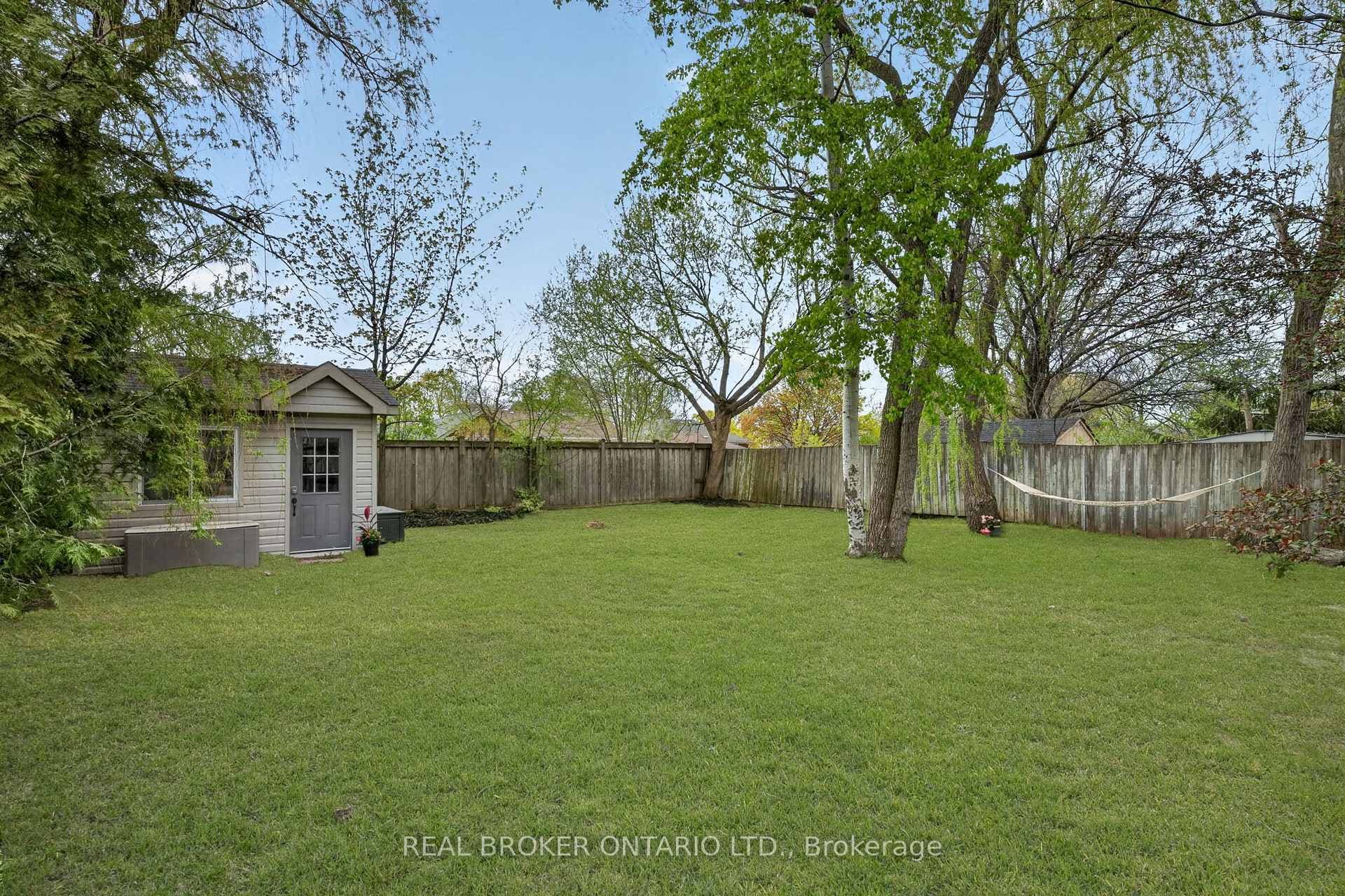 72 Morgon Avenue photo 42