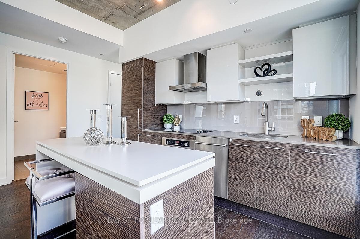 1030 King Street Unit 321 photo 10
