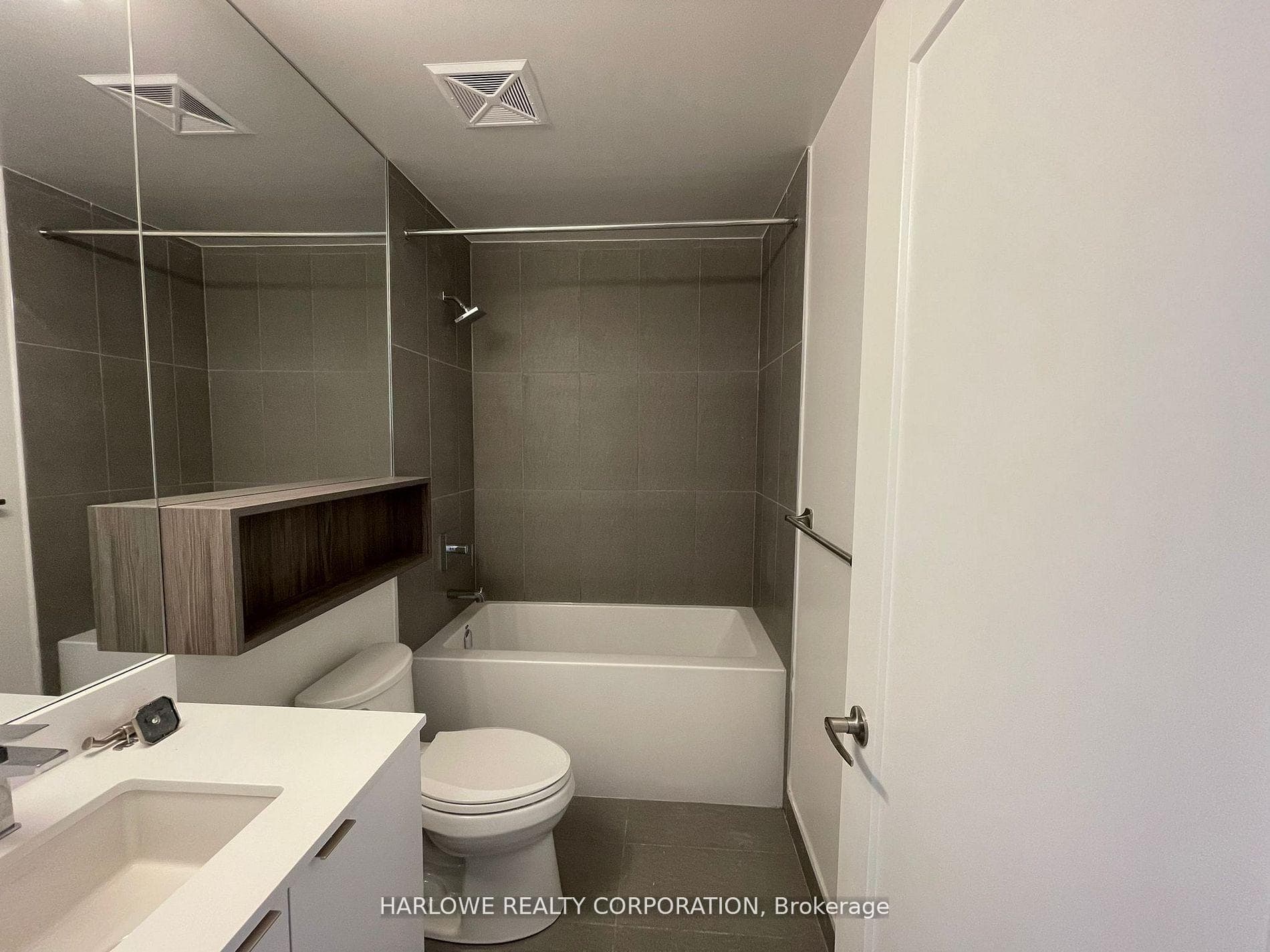 121 Lower Sherbourne Street Unit 654 SW photo 13