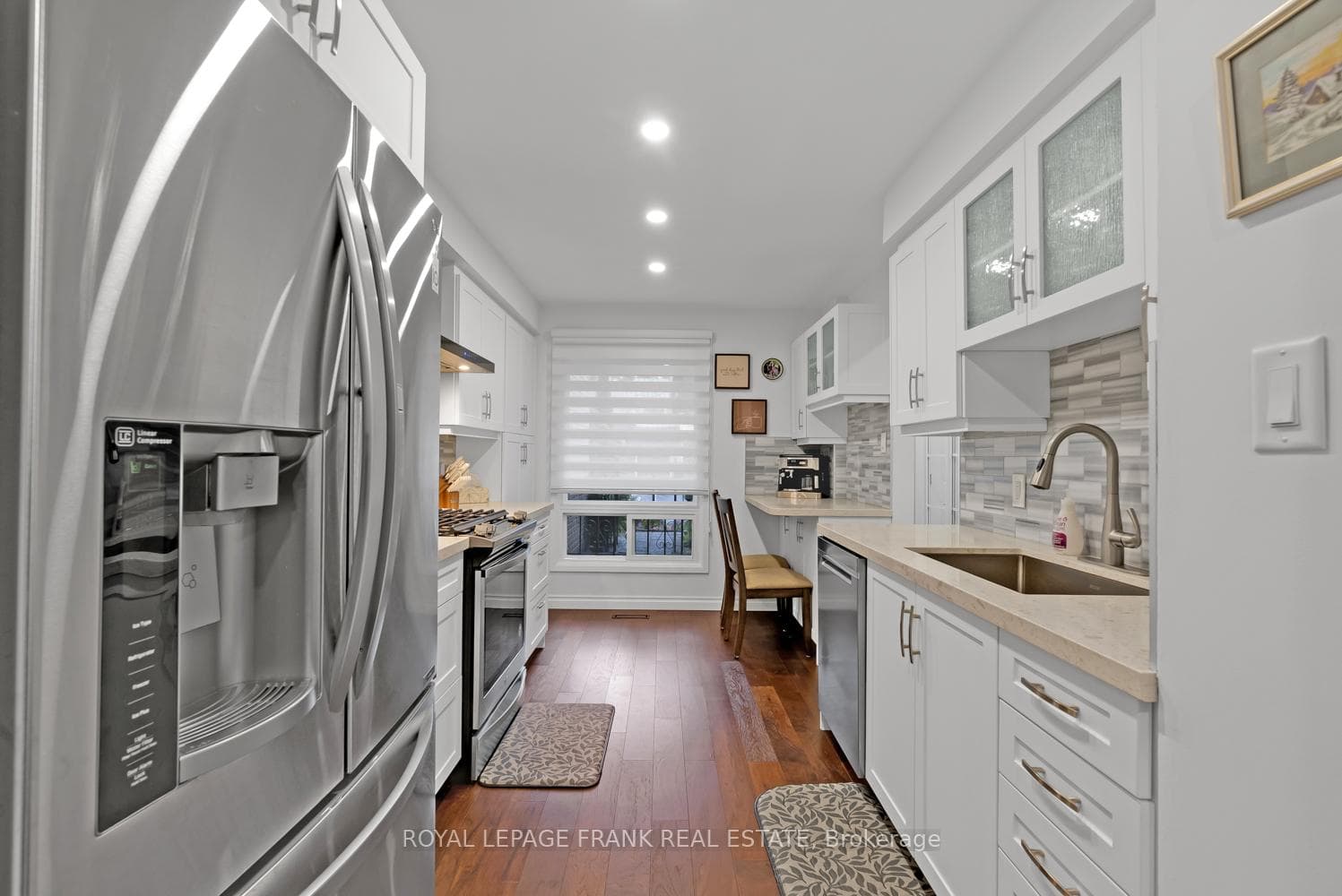 810 Hyland Street photo 10