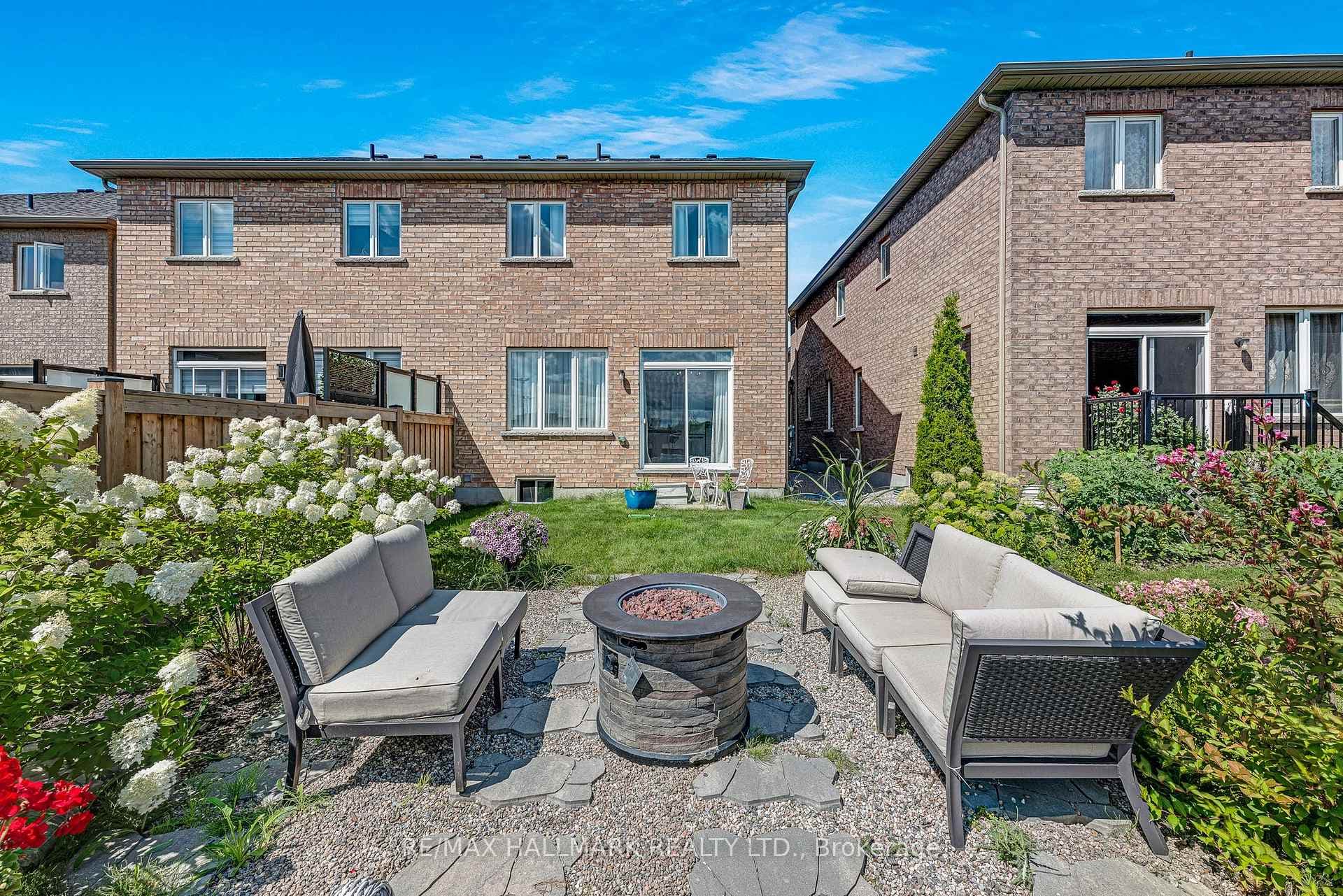 17 Velia Court photo 36