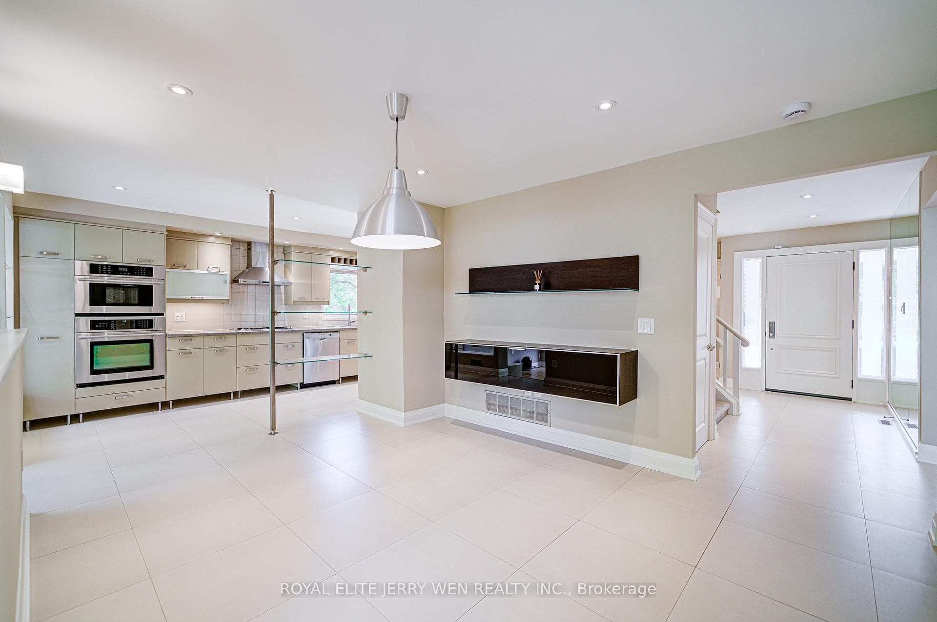 36 Cheval Drive photo 8