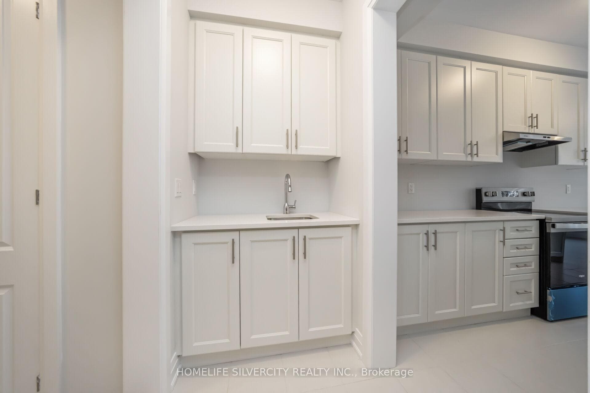 149 Harwood Avenue photo 17