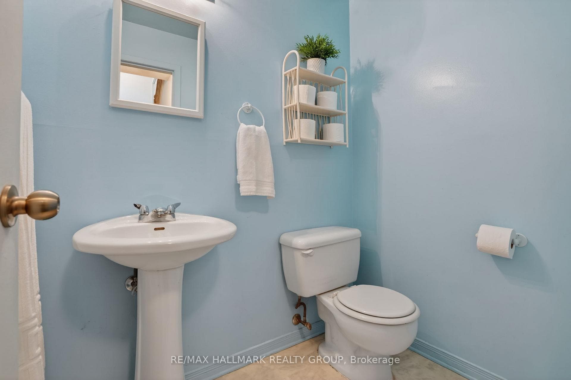 Powder room (lower level)