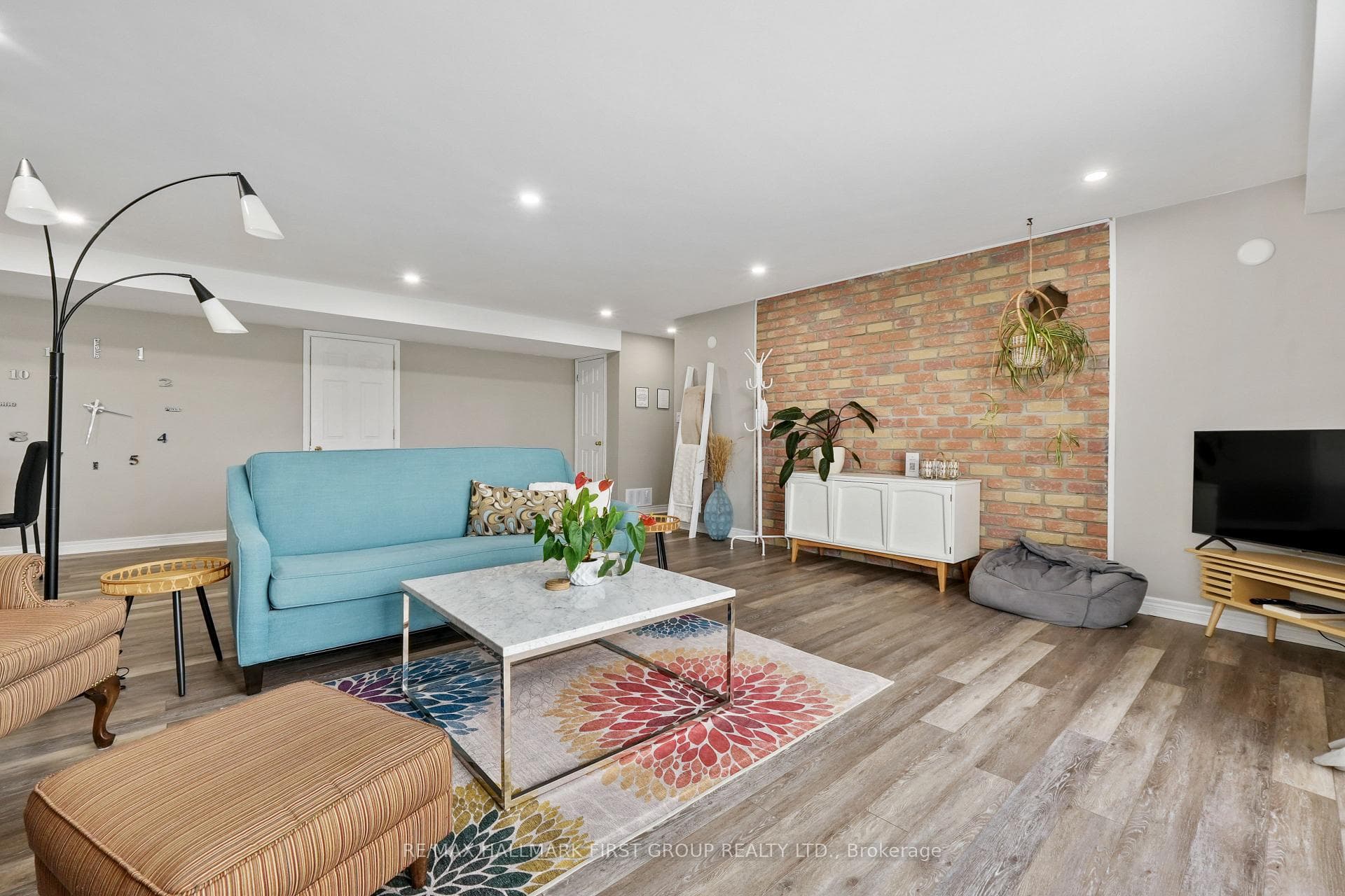 165 Burns Road Unit B photo 14