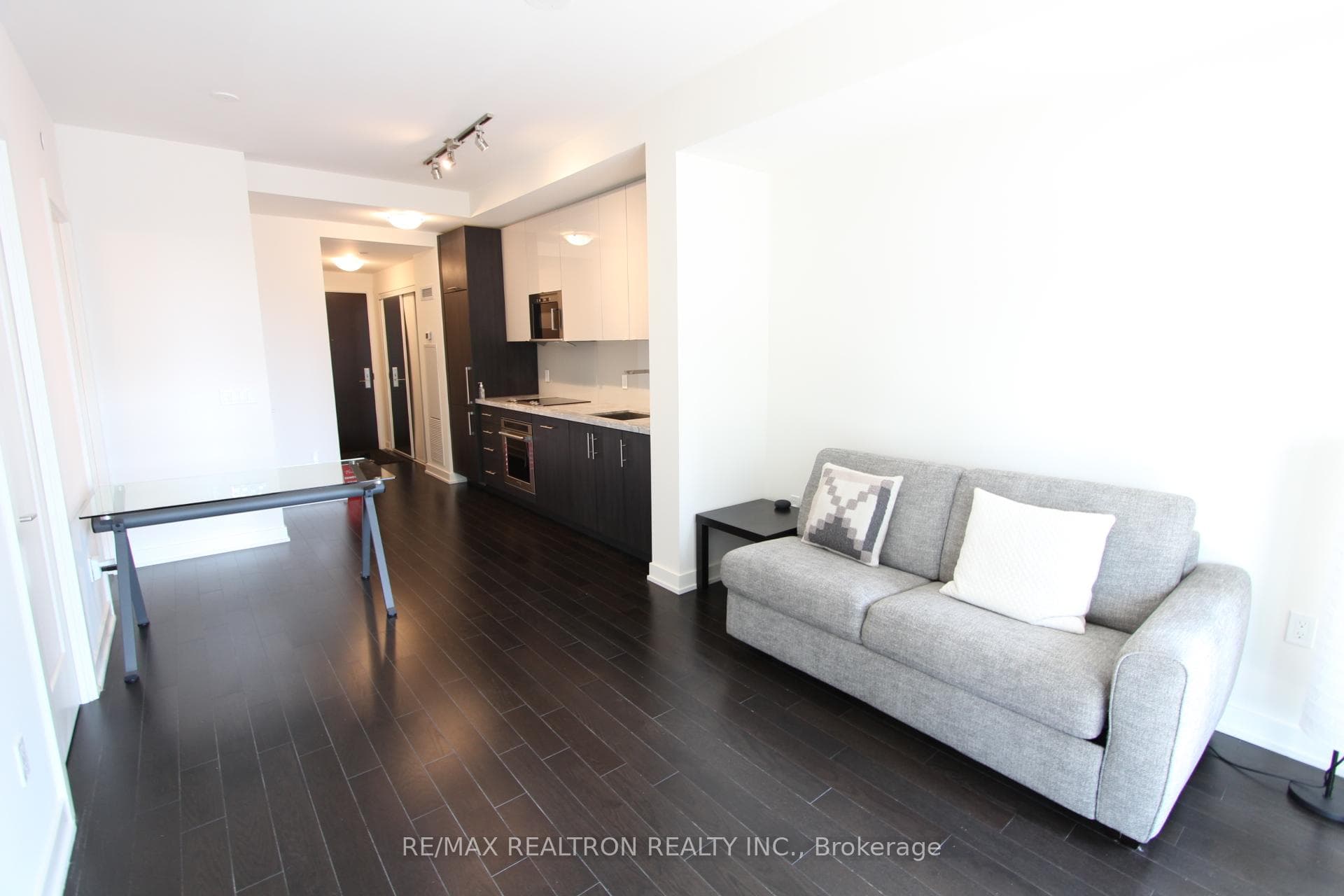 330 Richmond Street Unit 1802 photo 11