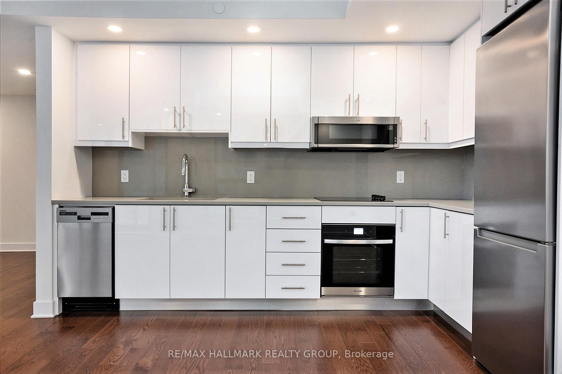180 George Street Unit 801 photo 11