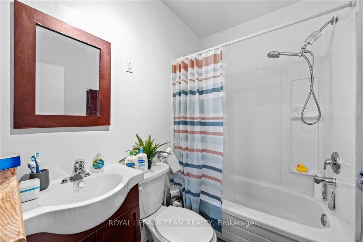 152 Glebe Avenue photo 6