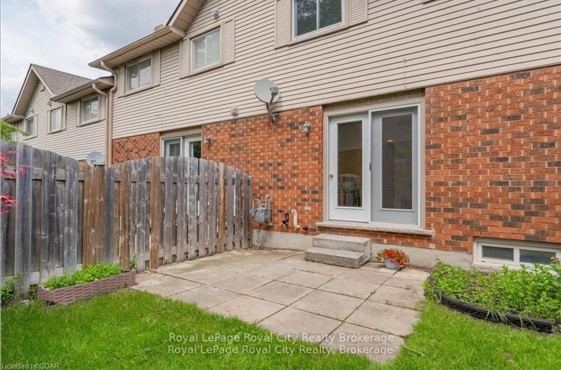 180 MARKSAM Road Unit 80 photo 38