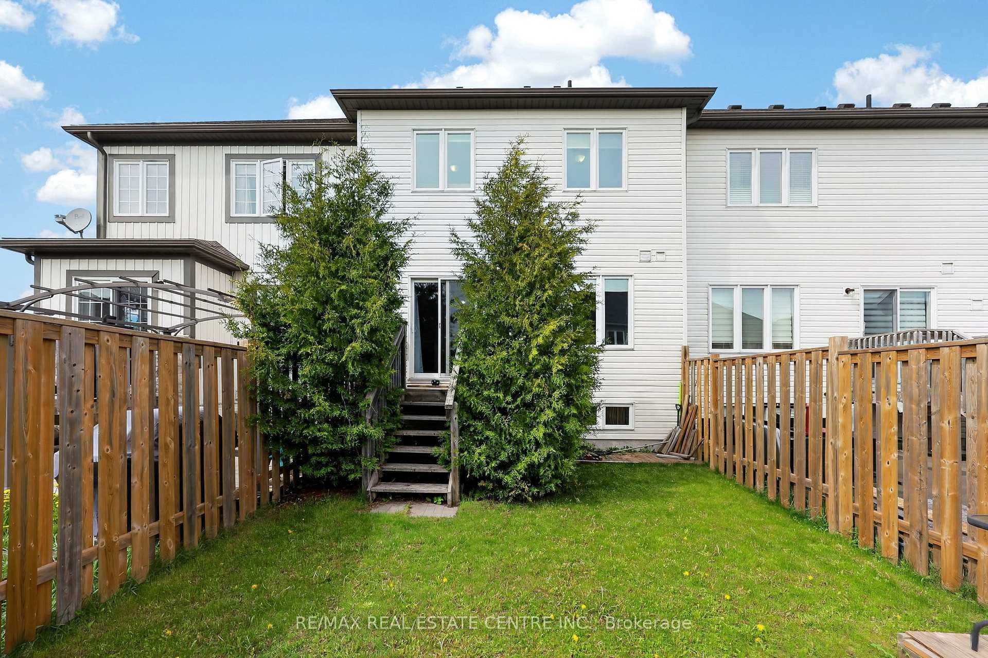 941 Cook Crescent photo 22