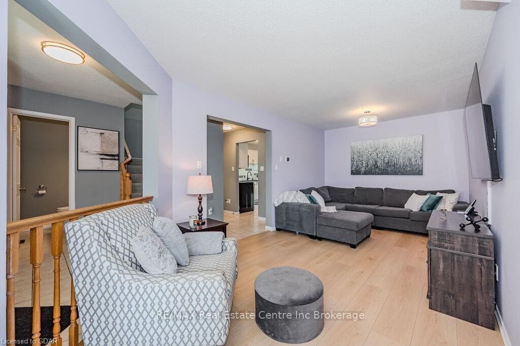 47 HAGAN Avenue photo 8