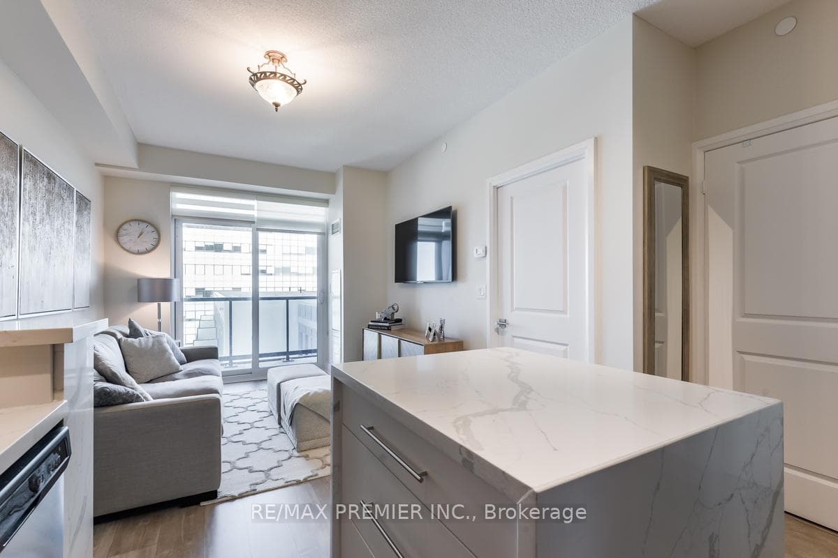 3600 Highway 7 Road Unit 803 photo 6