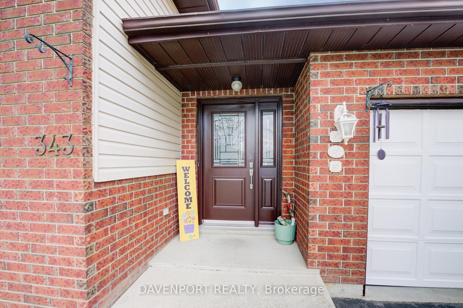 343 Jeremys Crescent photo 4
