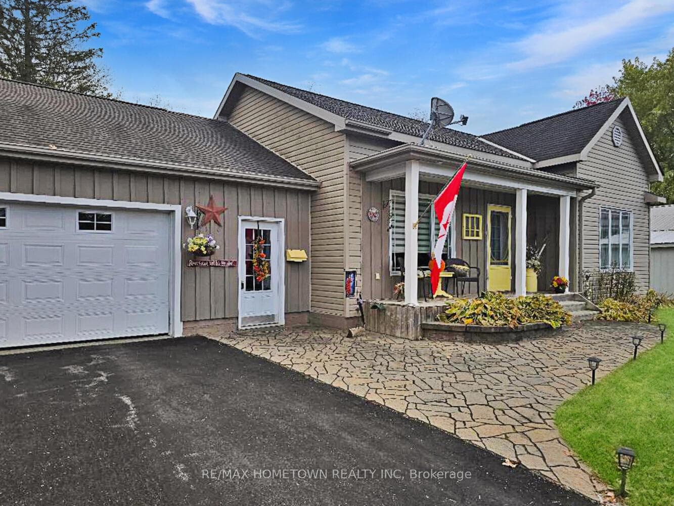 8121 Main Street photo 1