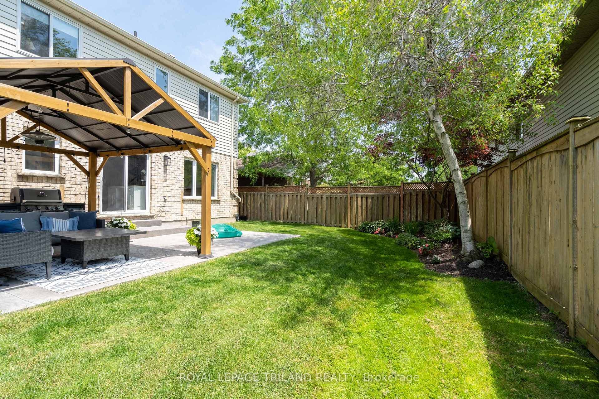 18 Sifton Drive photo 35